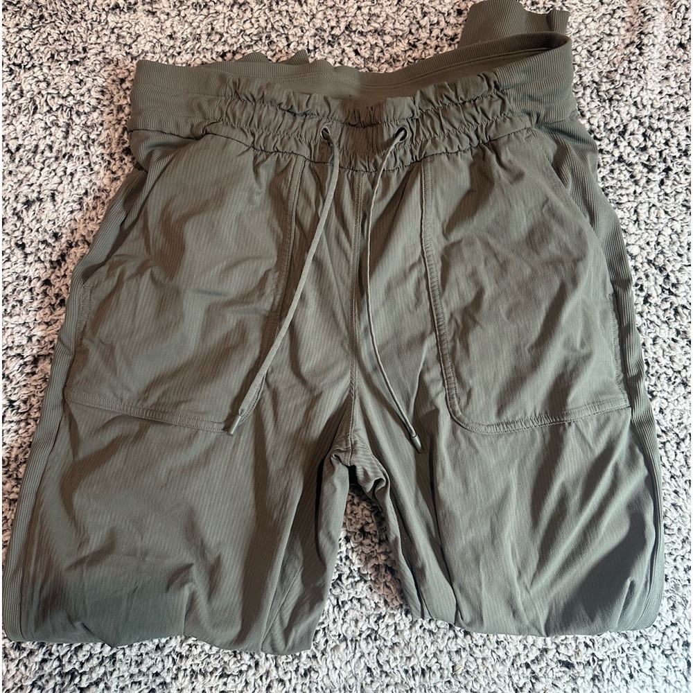 Lululemon Joggers Size 8